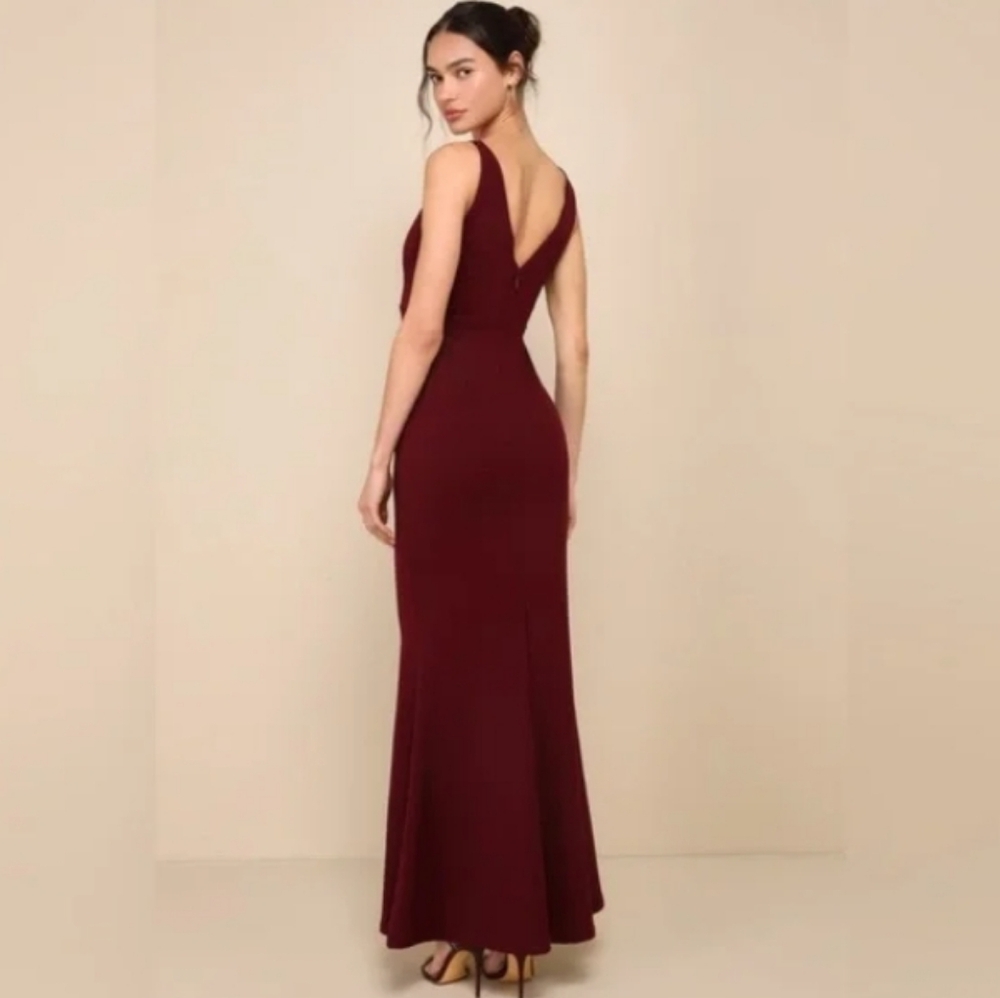 Sleeveless dress - Picture 1 of 7